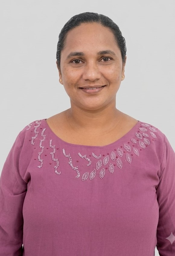 Chabi Nayak - Full time Patient Care and Elderly Care and Baby Sitter in Andheri-west in Mumbai
